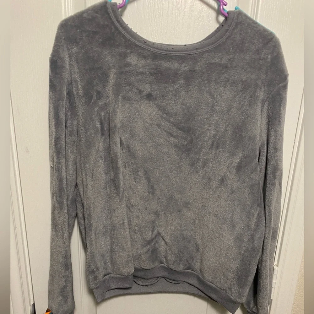 Sweater - Picture 1 of 3